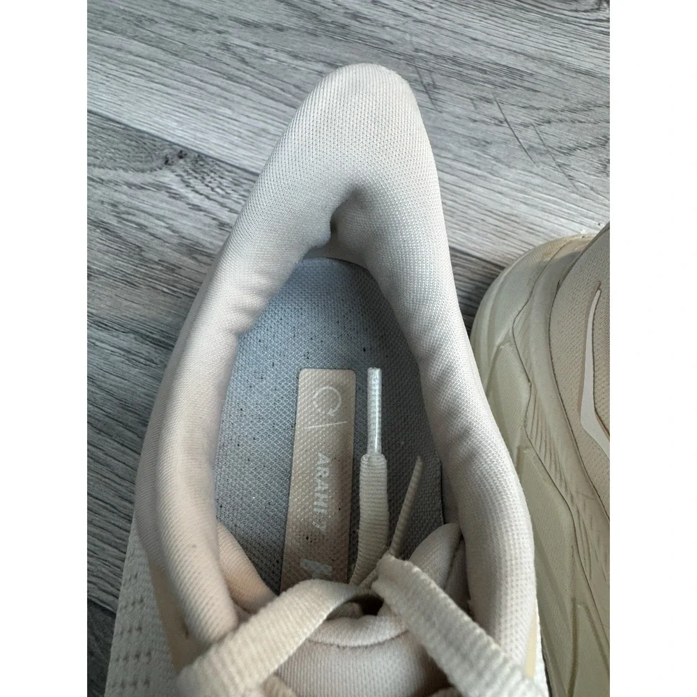 Hoka One One Arahi 7 Womens 6.5 B Shoes Vanilla Cream Running Walking Sneakers